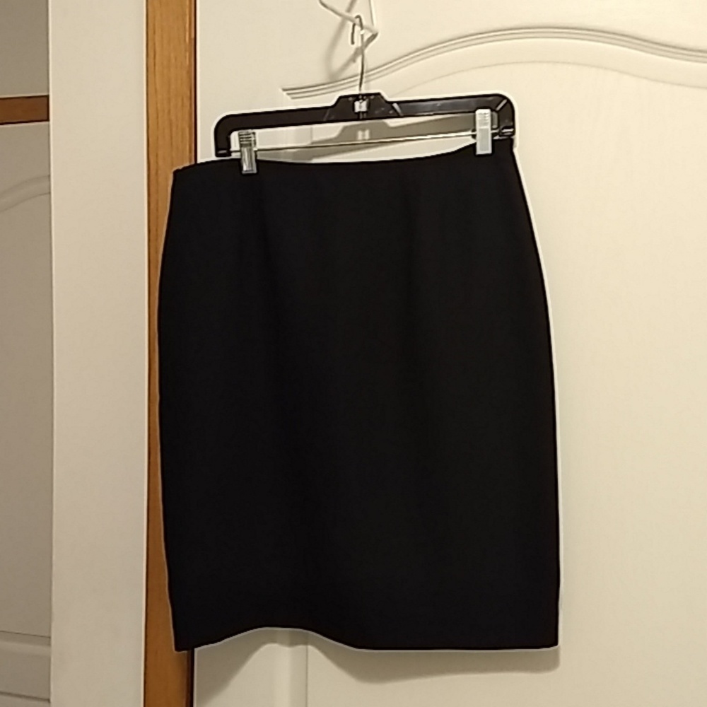 Black crepe business skirt.
